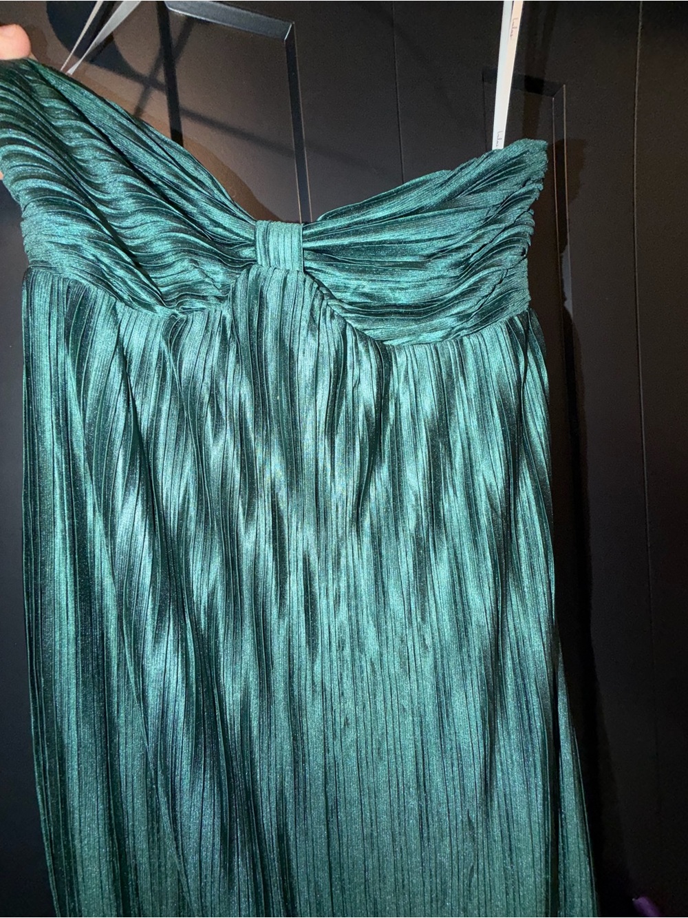 Lulu's Strapless Pleated Gown in Emerald Green